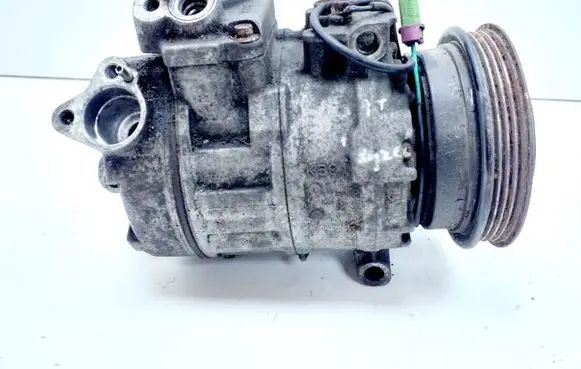 Volkswagen PASSAT B5 Air conditioning (A/C) compressor (pump) 8D0260805