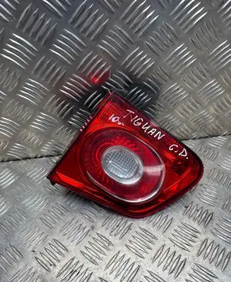 Volkswagen Tiguan Tailgate rear/tail lights 5N0945094C 009692045337
