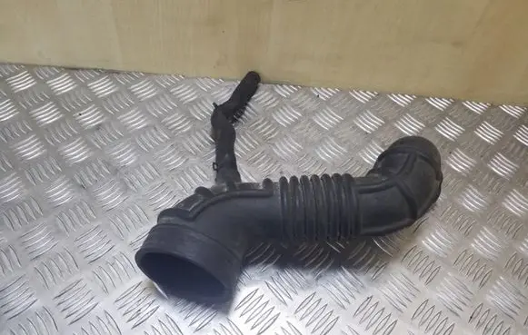 KIA Sorento Air intake duct part