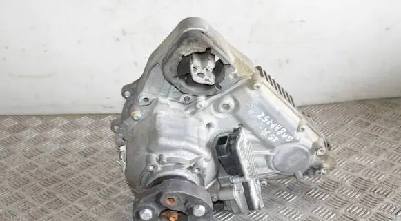BMW X5 F15 Gearbox transfer box case 8643151
