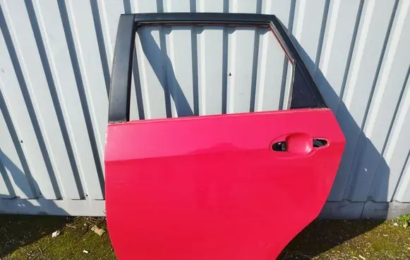 Toyota Verso-S Rear door