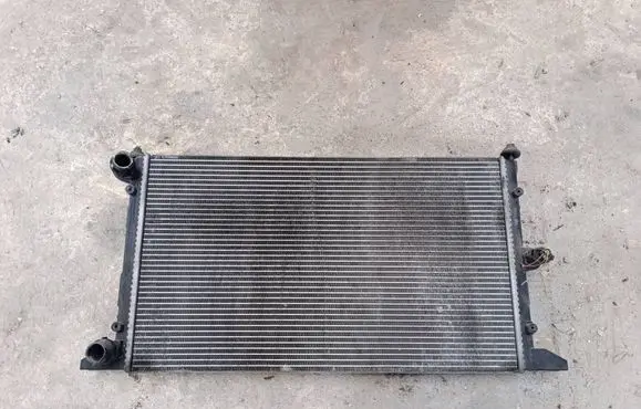 Ford Galaxy Coolant radiator 7m3121253B