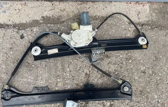 BMW 5 E60 E61 Front door window regulator with motor 7184383 6981141 7184741