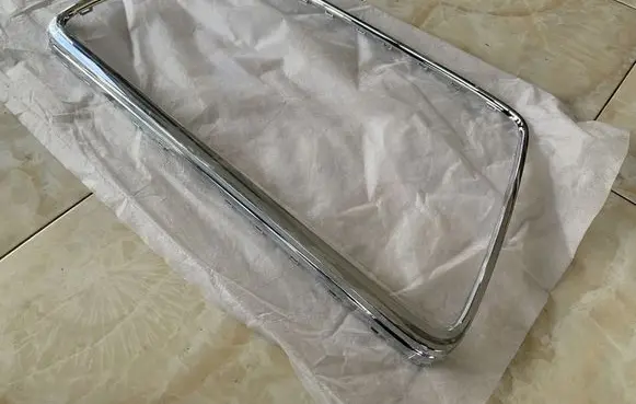 Audi A4 S4 B8 8K Front bumper upper radiator grill 8K0853651