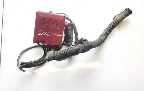 Toyota Yaris Positive cable (battery) 