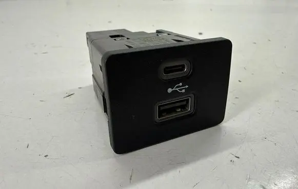 Ford Bronco USB socket connector ML3T14F014AB