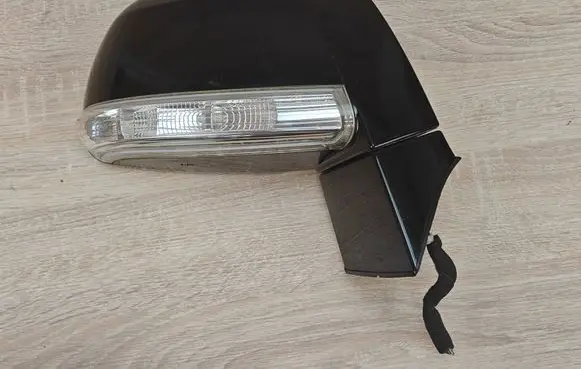 Chevrolet Captiva Front door electric wing mirror LUSPPS261