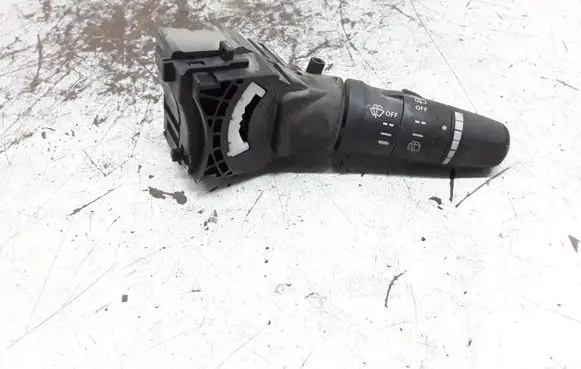 Nissan X-Trail T30 Wiper control stalk 252608H905