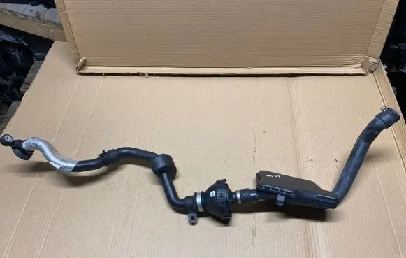 Brake vacuum hose/pipe