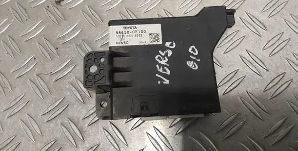 Toyota Verso Climate control unit 886500F100