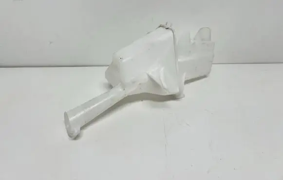 KIA Niro Windshield washer fluid reservoir/tank 98610Q4000 98610Q4100