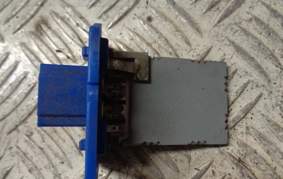 Hyundai i20 (GB IB) Heater blower motor/fan resistor