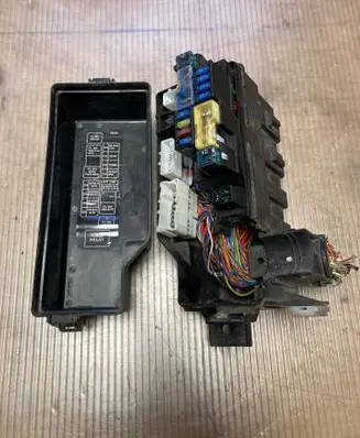 Nissan Pathfinder R51 Fuse box set 72545226