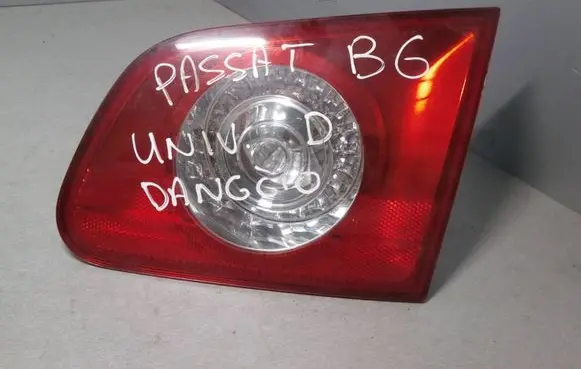 Volkswagen PASSAT B6 Tailgate rear/tail lights 3C9945094