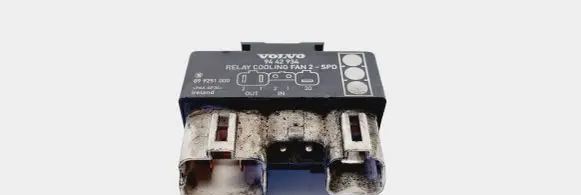 Volvo S70 V70 V70 XC Coolant fan relay 9442934 899251000