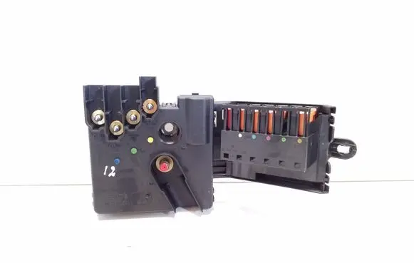 Mercedes-Benz E W211 Fuse module A2115461141