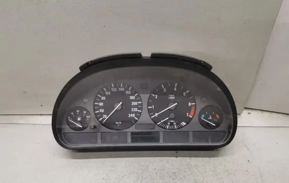 BMW 5 E39 Speedometer (instrument cluster) 62118372354 8372354