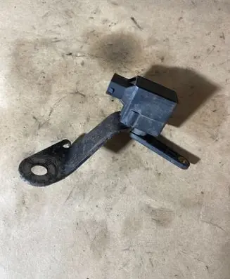 BMW 7 E65 E66 Headlight/headlamp level sensor 1093697