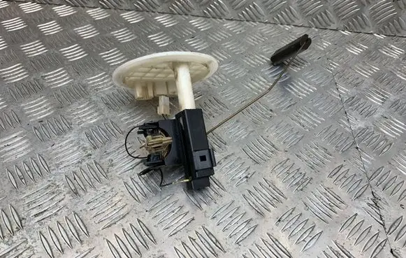 Volvo V70 Fuel level sensor 30645854