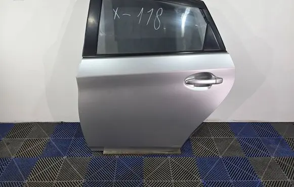 Toyota Prius (XW30) Rear door PAINTCODE1F7