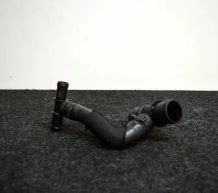 Audi Q7 4L Engine coolant pipe/hose