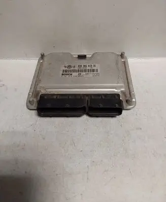 Volkswagen PASSAT B5 Engine control unit/module 038906019GS 0281010940
