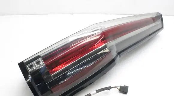 Cadillac Escalade Rear/tail lights 84211921