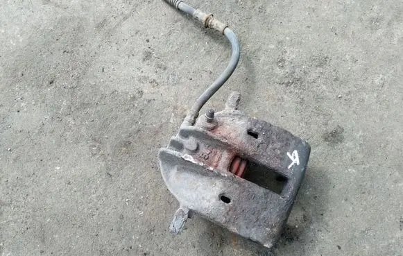 Volvo S40, V40 Front brake caliper