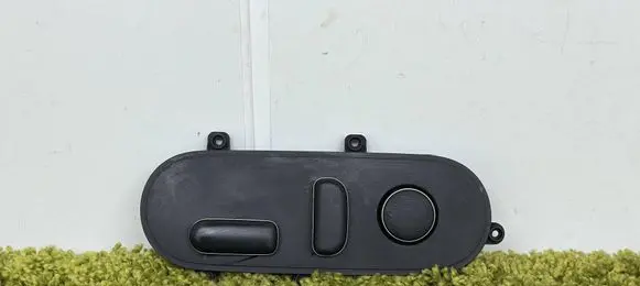 Hyundai Ioniq 5 Seat control switch 88070-gi100