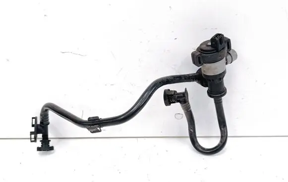 BMW 3 F30 F35 F31 Valve vacuum 7636144 7636145
