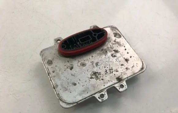 Saab 9-3 Ver1 Xenon control unit/module 5DV00900000