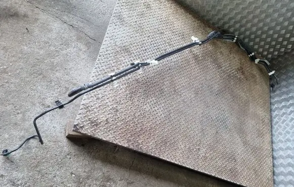 Mazda CX-5 II Fuel line pipe 