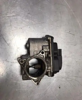 Volkswagen PASSAT B6 EGR valve 03L131501G