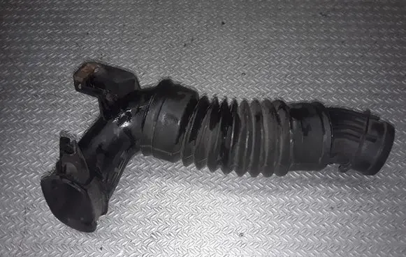 Mazda 2 Air intake duct part 2S619A673EC