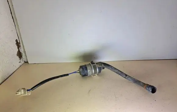 Subaru Outback Windscreen/windshield washer pump 11958