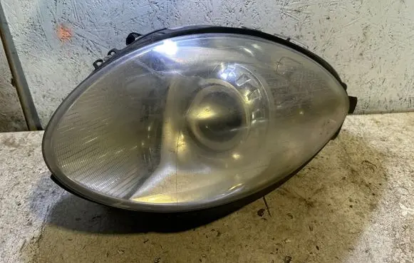 Mercedes-Benz R W251 Headlight/headlamp 1100VDC85VAC 5DV00829000 24850304170141