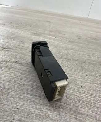 Mazda 323 Fog light switch 