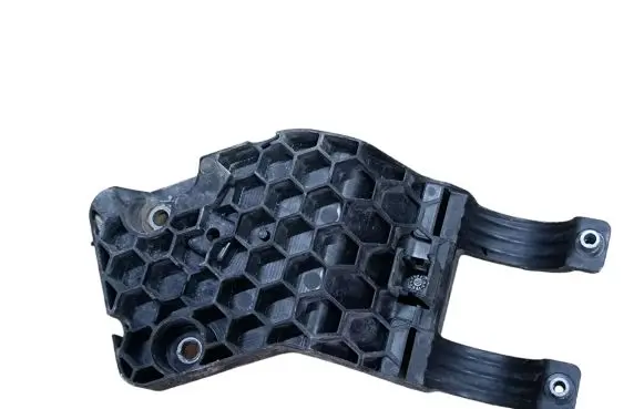BMW X5 E70 Fuel filter bracket/mount holder 70314607