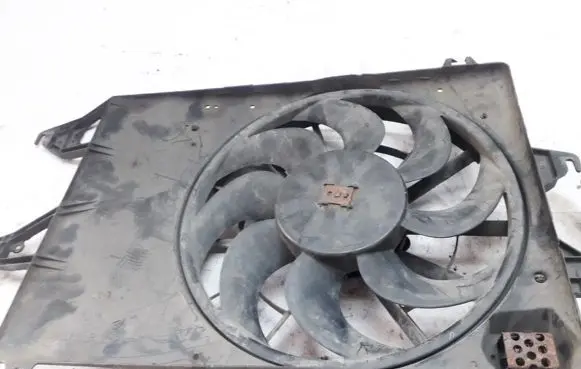 Ford Mondeo MK II Radiator cooling fan shroud 95BB8C607