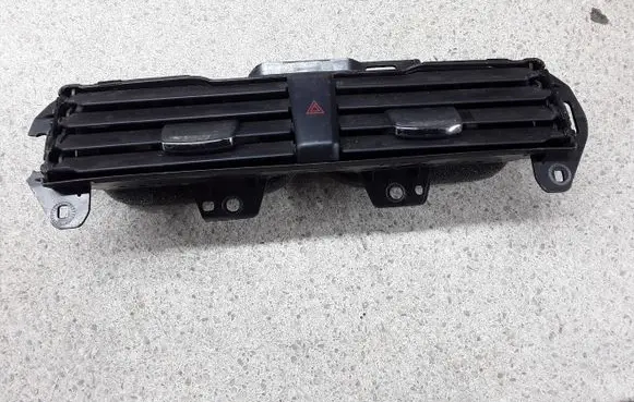 Ford Fusion II Dash center air vent grill DS7319K617AKW DS7319K617A