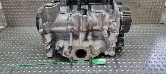 Volkswagen Polo VI Engine head S26378721 05C103404C 05C103479B