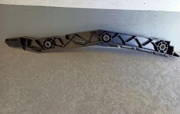 Citroen C4 I Picasso Front bumper mounting bracket 9656670980