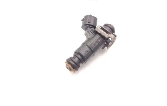Peugeot 208 Fuel injector 9676017480