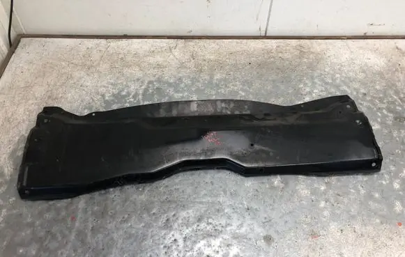 Suzuki Swift I Wiper trim