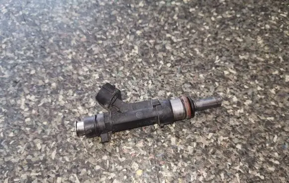 Audi A6 S6 C6 4F Fuel injectors set 0280158053