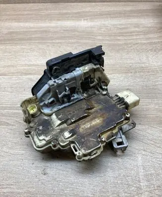 Front door lock