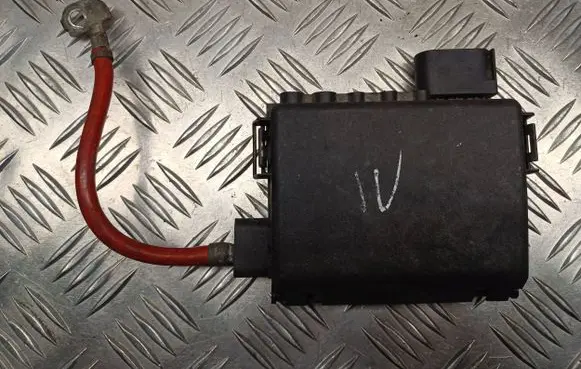 Volkswagen Golf IV Fuse module 1J0937550AA
