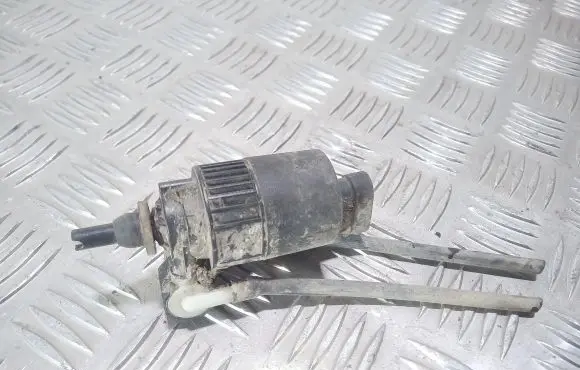 Renault Laguna I Windscreen/windshield washer pump 7700821782