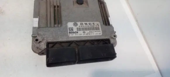 Volkswagen Golf Plus Engine control unit/module 03G906021HC 0281013685