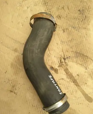 Hyundai Santa Fe Intercooler hose/pipe